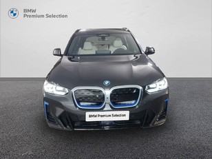 Fotos de BMW iX3 M Sport color Gris. Año 2023. 210KW(286CV). Eléctrico. En concesionario San Pablo Motor | Ctra. Amarilla SE-30 de Sevilla