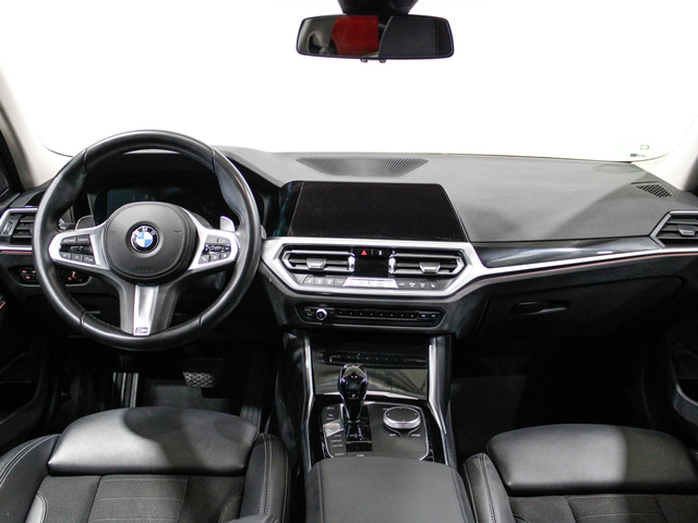BMW Serie 3 320d color Gris. Año 2019. 140KW(190CV). Diésel. En concesionario Barcelona Premium -- GRAN VIA de Barcelona