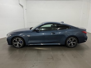Fotos de BMW Serie 4 420d Coupe color Azul. Año 2023. 140KW(190CV). Diésel. En concesionario Amiocar S.A. de Coruña