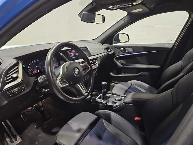 BMW Serie 1 118i color Azul. Año 2021. 103KW(140CV). Gasolina. En concesionario MOTOR MUNICH S.A.U  - Terrassa de Barcelona