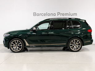Fotos de BMW X7 M50i color Verde. Año 2021. 390KW(530CV). Gasolina. En concesionario Barcelona Premium -- GRAN VIA de Barcelona