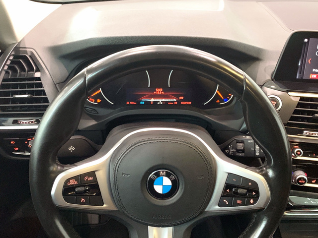 BMW X3 xDrive20d color Blanco. Año 2021. 140KW(190CV). Diésel. En concesionario Celtamotor Lalín de Pontevedra