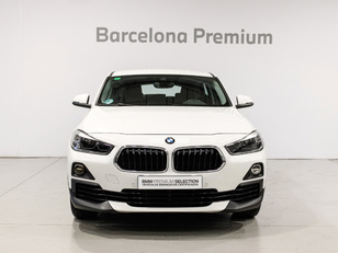 Fotos de BMW X2 sDrive18d color Blanco. Año 2018. 110KW(150CV). Diésel. En concesionario Barcelona Premium -- GRAN VIA de Barcelona