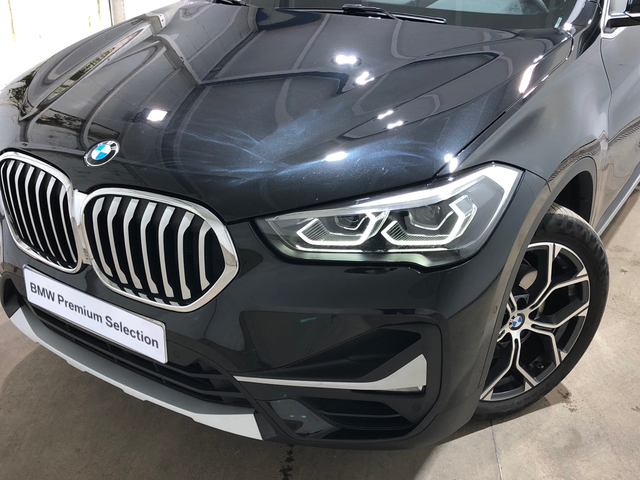 BMW X1 sDrive18i color Negro. Año 2020. 103KW(140CV). Gasolina. En concesionario Movilnorte Las Rozas de Madrid