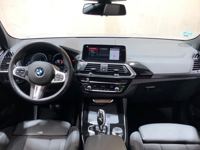 BMW X3 xDrive20d color Gris Plata. Año 2019. 140KW(190CV). Diésel. En concesionario Movilnorte Las Rozas de Madrid