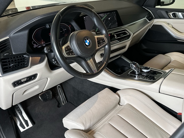 BMW X5 xDrive30d color Negro. Año 2022. 210KW(286CV). Diésel. En concesionario Triocar Gijón (Bmw y Mini) de Asturias