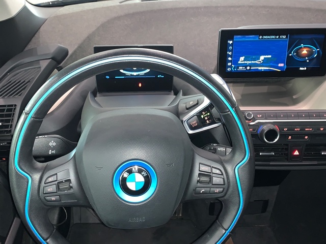 BMW i3 i3 120Ah color Gris. Año 2020. 125KW(170CV). Eléctrico. En concesionario Celtamotor Lalín de Pontevedra