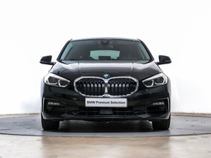Fotos de BMW Serie 1 118i color Negro. Año 2020. 103KW(140CV). Gasolina. En concesionario Oliva Motor Tarragona de Tarragona