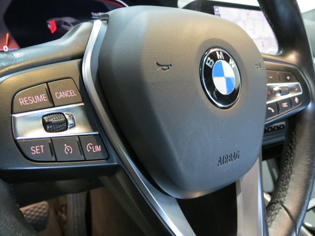 BMW Serie 3 318d color Gris. Año 2022. 110KW(150CV). Diésel. En concesionario GANDIA Automoviles Fersan, S.A. de Valencia