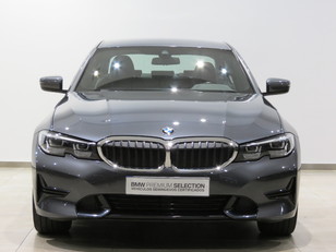 Fotos de BMW Serie 3 318d color Gris. Año 2022. 110KW(150CV). Diésel. En concesionario GANDIA Automoviles Fersan, S.A. de Valencia