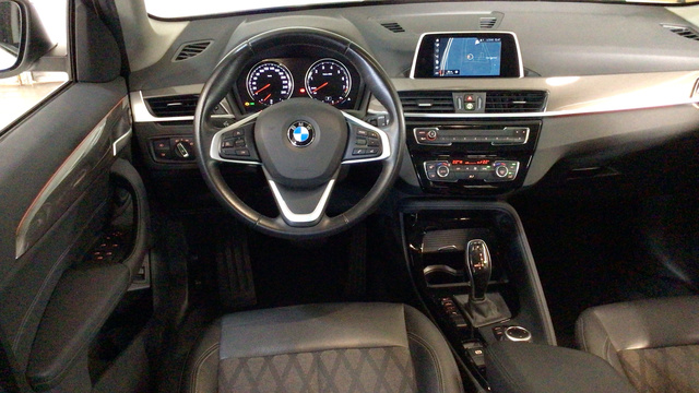 BMW X1 sDrive18i color Blanco. Año 2019. 103KW(140CV). Gasolina. En concesionario BYmyCAR Madrid - Alcalá de Madrid