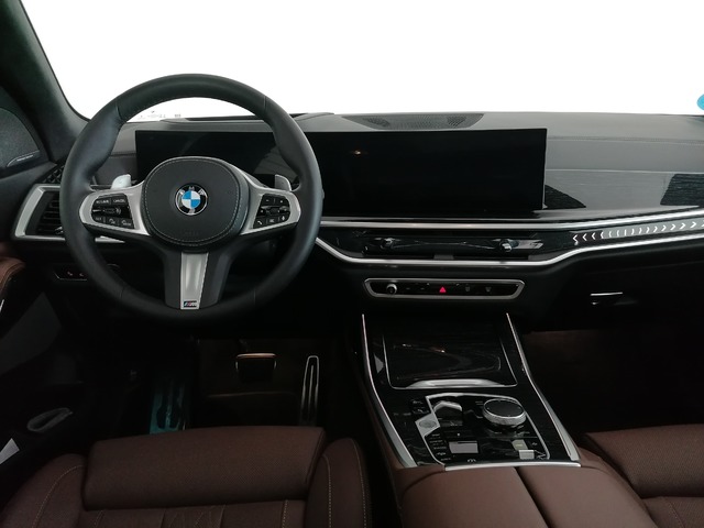 BMW X7 xDrive40d color Negro. Año 2023. 259KW(352CV). Diésel. En concesionario Adler Motor S.L. TOLEDO de Toledo