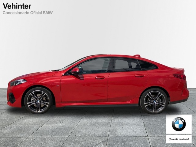 BMW Serie 2 218d Gran Coupe color Rojo. Año 2022. 110KW(150CV). Diésel. En concesionario Momentum S.A. de Madrid