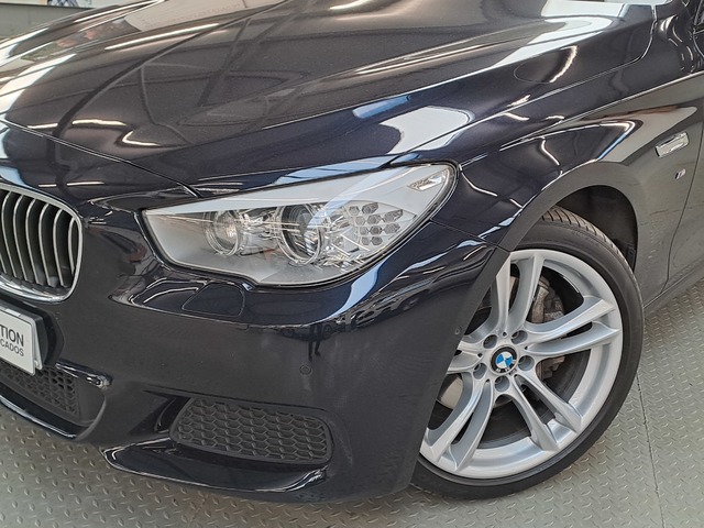 BMW Serie 5 530d Gran Turismo color Negro. Año 2015. 190KW(258CV). Diésel. En concesionario Autoberón de La Rioja