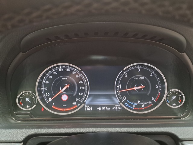 BMW Serie 5 530d Gran Turismo color Negro. Año 2015. 190KW(258CV). Diésel. En concesionario Autoberón de La Rioja