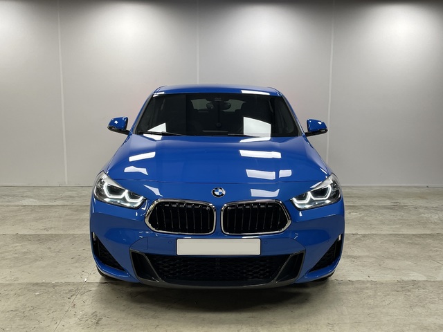 BMW X2 sDrive18i color Azul. Año 2023. 103KW(140CV). Gasolina. En concesionario Maberauto de Castellón