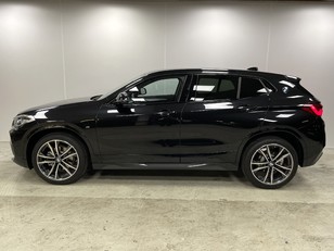 Fotos de BMW X2 sDrive18d color Negro. Año 2023. 110KW(150CV). Diésel. En concesionario Maberauto de Castellón