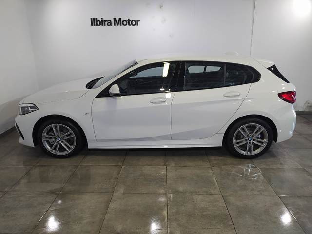 BMW Serie 1 118d color Blanco. Año 2022. 110KW(150CV). Diésel. En concesionario Ilbira Motor | Granada de Granada