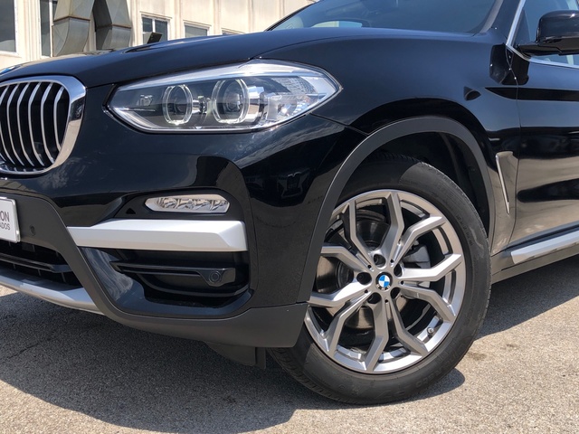 BMW X3 xDrive20d color Negro. Año 2019. 140KW(190CV). Diésel. En concesionario Vehinter Getafe de Madrid