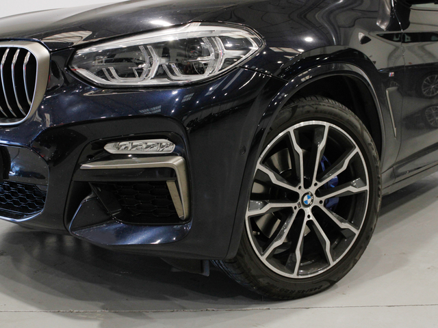 BMW X4 M40d color Negro. Año 2018. 240KW(326CV). Diésel. En concesionario Barcelona Premium -- GRAN VIA de Barcelona
