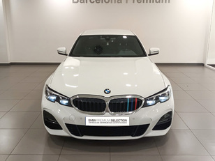 Fotos de BMW Serie 3 320d color Blanco. Año 2020. 140KW(190CV). Diésel. En concesionario Barcelona Premium -- GRAN VIA de Barcelona