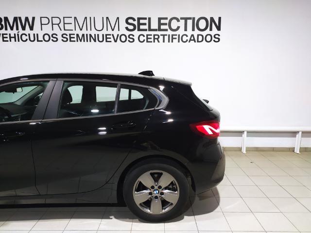 BMW Serie 1 116d color Negro. Año 2021. 85KW(116CV). Diésel. En concesionario Hispamovil, Orihuela de Alicante