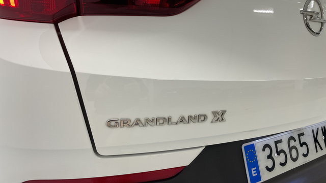 Opel Grandland X 1.2 Turbo - 15