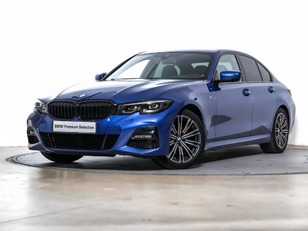 Fotos de BMW Serie 3 320d color Azul. Año 2022. 140KW(190CV). Diésel. En concesionario Oliva Motor Tarragona de Tarragona