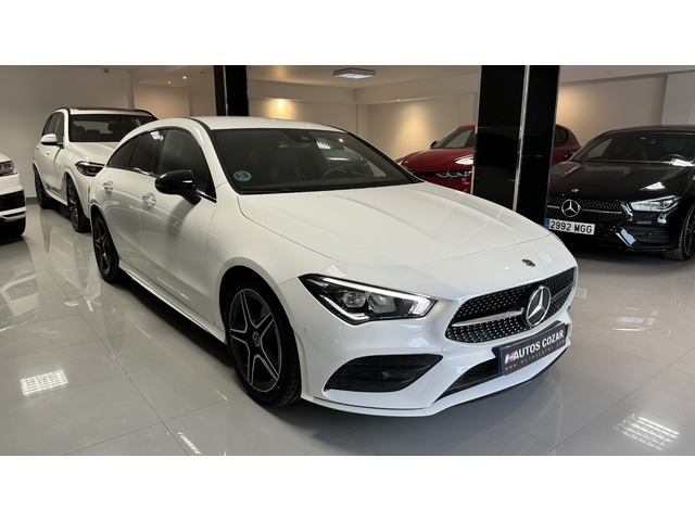 Mercedes-Benz CLA Shooting Brake 180 100 kW (136 CV)