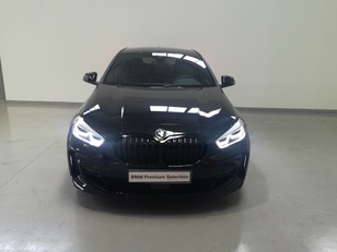 Fotos de BMW Serie 1 118d color Negro. Año 2023. 110KW(150CV). Diésel. En concesionario Adler Motor S.L. TOLEDO de Toledo