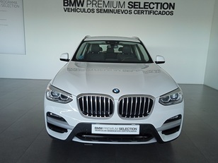 Fotos de BMW X3 xDrive20d color Blanco. Año 2021. 140KW(190CV). Diésel. En concesionario ALBAMOCION CIUDAD REAL  de Ciudad Real