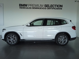 Fotos de BMW X3 xDrive20d color Blanco. Año 2021. 140KW(190CV). Diésel. En concesionario ALBAMOCION CIUDAD REAL  de Ciudad Real