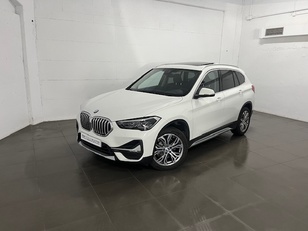 Fotos de BMW X1 sDrive18d color Blanco. Año 2019. 110KW(150CV). Diésel. En concesionario Amiocar S.A. de Coruña