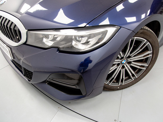 BMW Serie 3 320d color Azul. Año 2020. 140KW(190CV). Diésel. En concesionario Móvil Begar Alicante de Alicante