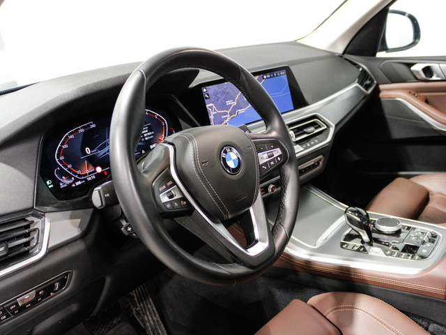BMW X5 xDrive30d color Negro. Año 2019. 195KW(265CV). Diésel. En concesionario Barcelona Premium -- GRAN VIA de Barcelona