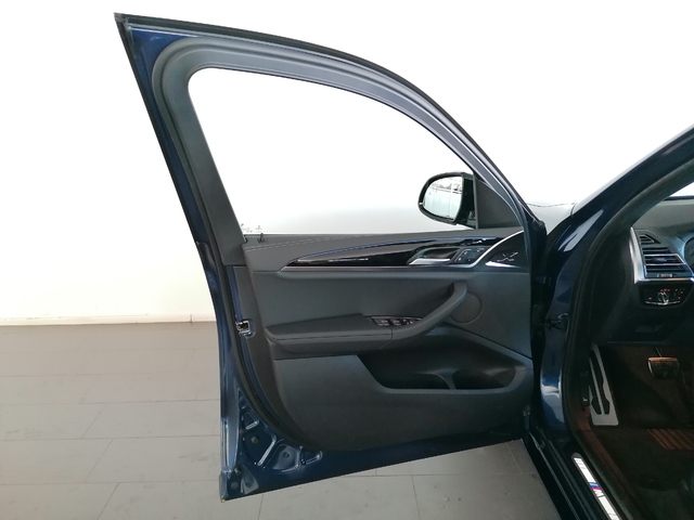 BMW iX3 M Sport color Azul. Año 2023. 210KW(286CV). Eléctrico. En concesionario Adler Motor S.L. TOLEDO de Toledo