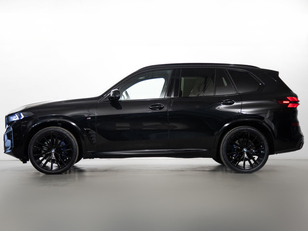 Fotos de BMW X5 xDrive30d color Negro. Año 2023. 219KW(298CV). Diésel. En concesionario Fuenteolid de Valladolid