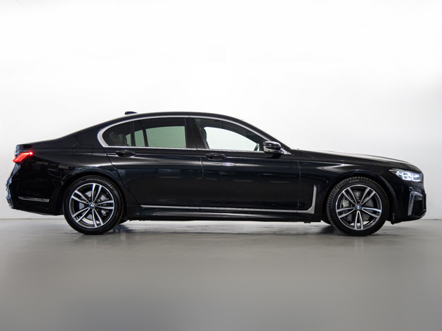 BMW Serie 7 740d color Negro. Año 2019. 235KW(320CV). Diésel. En concesionario Fuenteolid de Valladolid