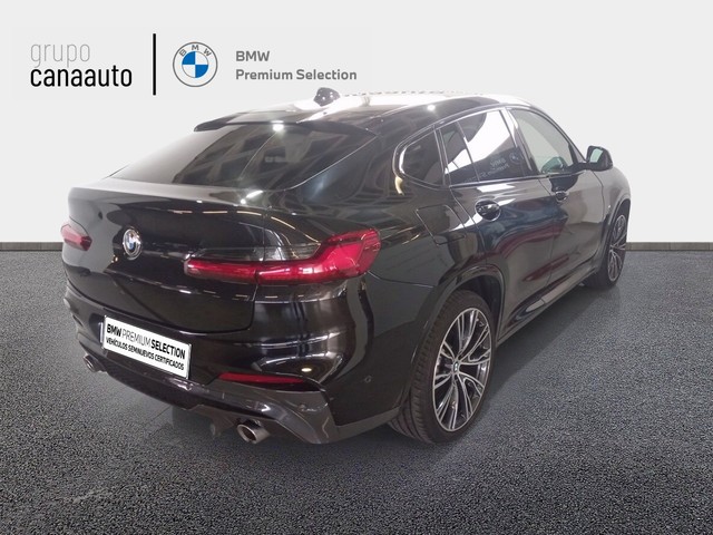 BMW X4 xDrive20d color Negro. Año 2019. 140KW(190CV). Diésel. En concesionario CANAAUTO - TACO de Sta. C. Tenerife