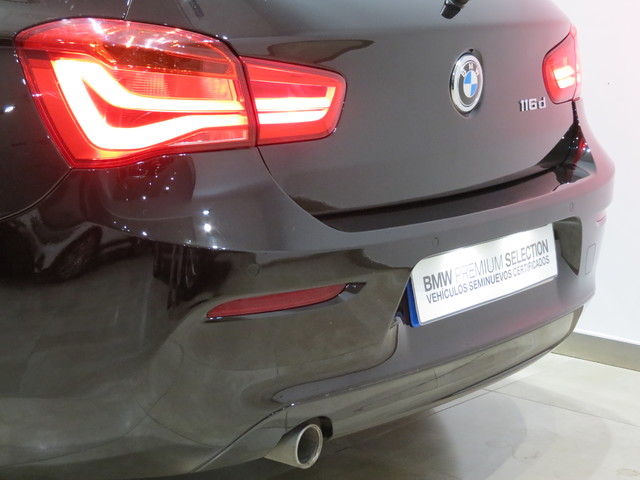 BMW Serie 1 116d color Negro. Año 2019. 85KW(116CV). Diésel. En concesionario FINESTRAT Automoviles Fersan, S.A. de Alicante