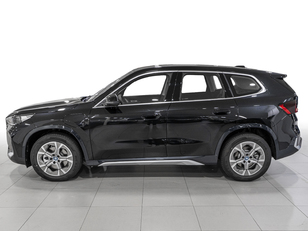 Fotos de BMW X1 xDrive25e color Negro. Año 2024. 180KW(245CV). Híbrido Electro/Gasolina. En concesionario Caetano Cuzco, Salvatierra de Madrid