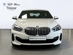 Fotos de BMW Serie 1 118d color Blanco. Año 2020. 110KW(150CV). Diésel. En concesionario Triocar Gijón (Bmw y Mini) de Asturias