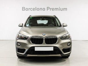 Fotos de BMW X1 sDrive16d color Gris Plata. Año 2019. 85KW(116CV). Diésel. En concesionario Barcelona Premium -- GRAN VIA de Barcelona