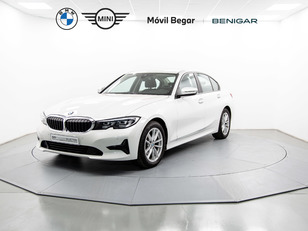 Fotos de BMW Serie 3 318d color Blanco. Año 2019. 110KW(150CV). Diésel. En concesionario Móvil Begar Alicante de Alicante