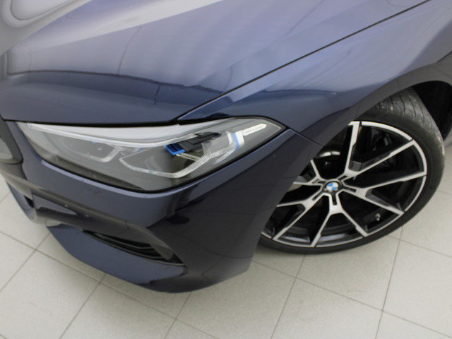 BMW Serie 8 840i Coupe color Azul. Año 2023. 250KW(340CV). Gasolina. En concesionario Augusta Aragon S.A. de Zaragoza