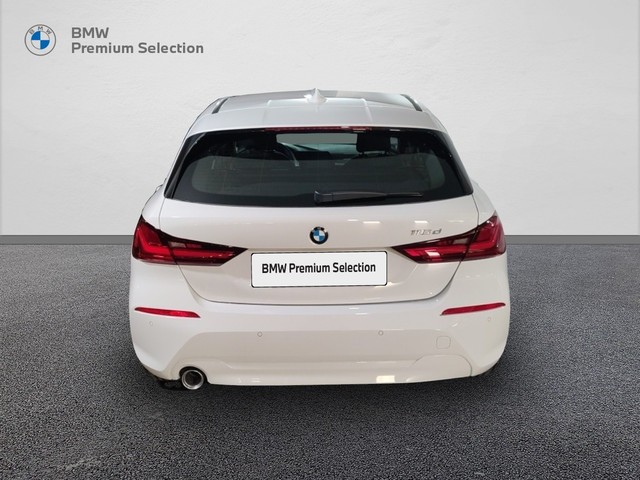 BMW Serie 1 116d color Blanco. Año 2023. 85KW(116CV). Diésel. En concesionario San Pablo Motor | Ctra. Amarilla SE-30 de Sevilla