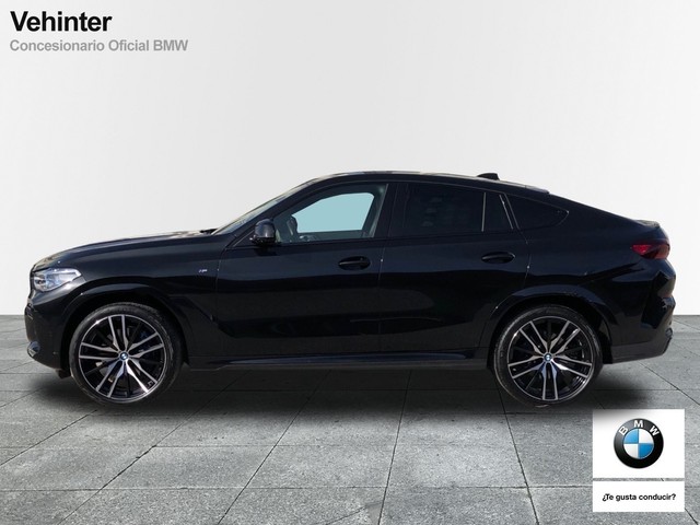 BMW X6 xDrive30d color Negro. Año 2023. 210KW(286CV). Diésel. En concesionario Vehinter Getafe de Madrid