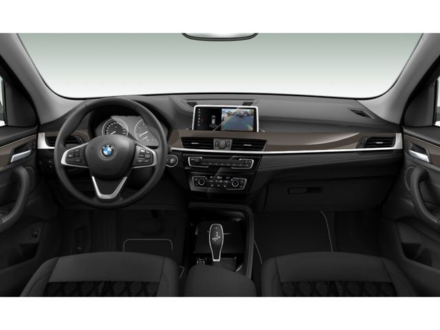 BMW X1 xDrive18d color Blanco. Año 2020. 110KW(150CV). Diésel. En concesionario Hispamovil Elche de Alicante