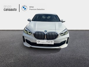 Fotos de BMW Serie 1 118i color Blanco. Año 2020. 103KW(140CV). Gasolina. En concesionario CANAAUTO - TACO de Sta. C. Tenerife