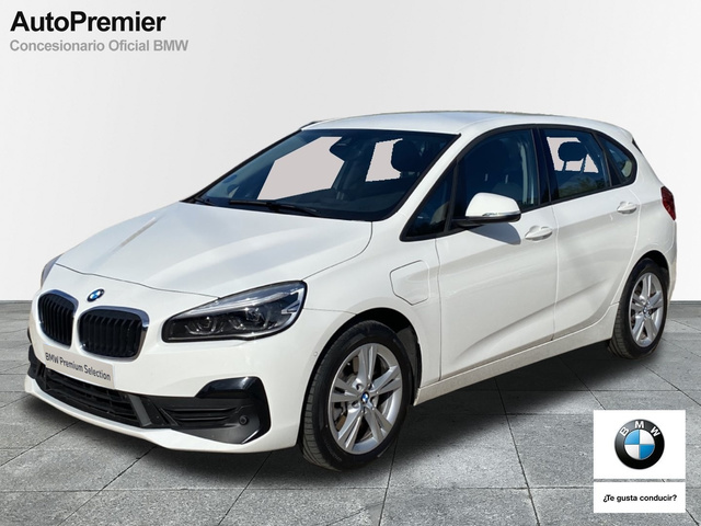 BMW Serie 2 225xe iPerformance Active Tourer color Blanco. Año 2022. 165KW(224CV). Híbrido Electro/Gasolina. En concesionario Auto Premier, S.A. - MADRID de Madrid